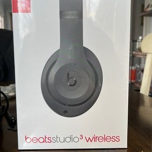 brand new studio 3 wireless beats unopened